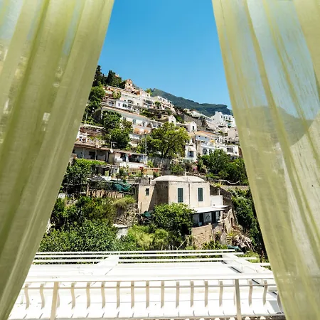 Casa Teresa Bed and Breakfast 4*