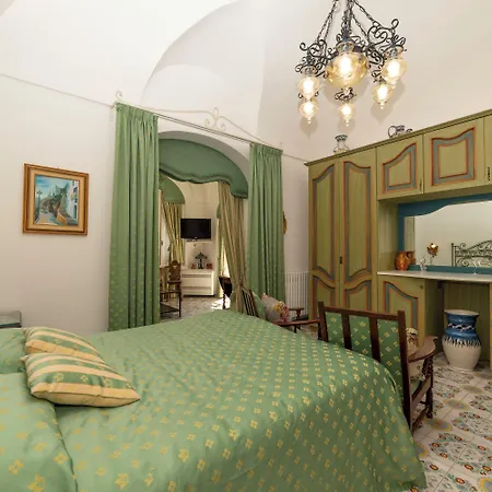 Casa Teresa Bed & Breakfast 4*
