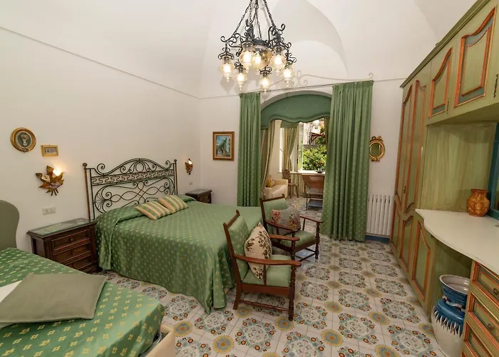 Casa Teresa Bed & Breakfast 4*