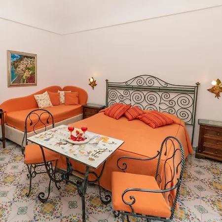 Casa Teresa Bed & Breakfast 2*