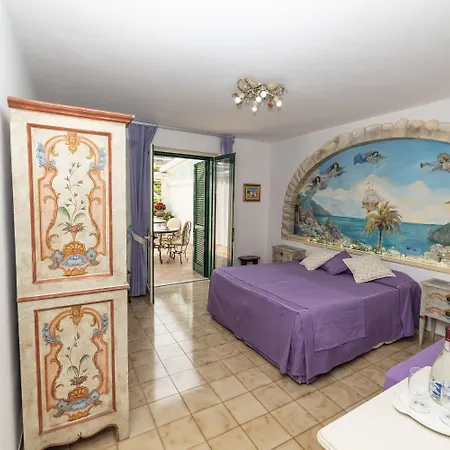 Casa Teresa Bed & Breakfast 4*